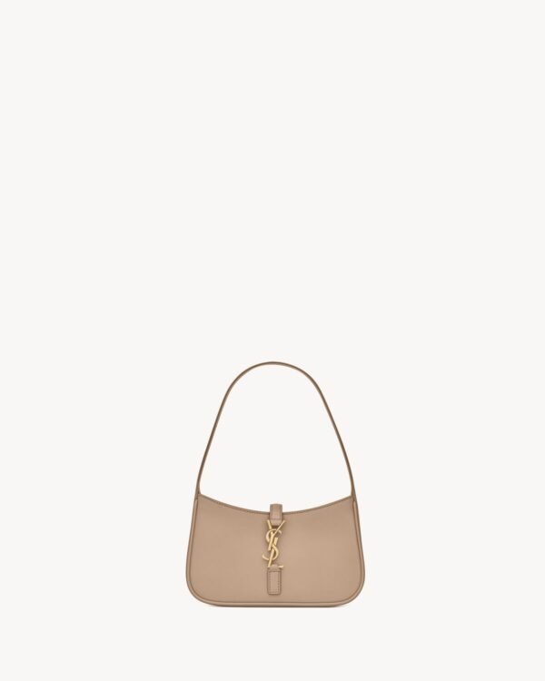 생로랑 부드러운 가죽 소재의 MINI LE 5 À 7 숄더백 7103182R20W2721