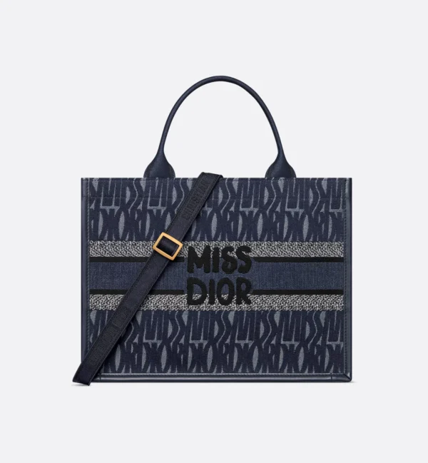 디올 미디엄 Dior 북 토트백 M1324CZCH_M49E