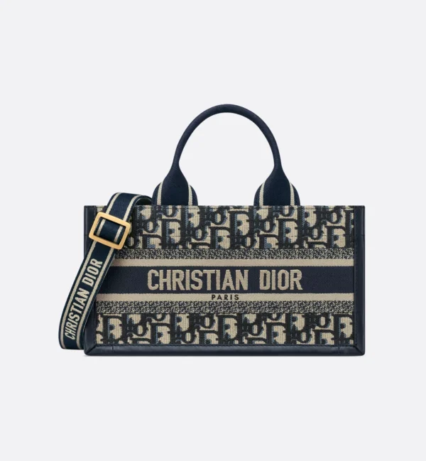 디올 스트랩이 달린 East-West Dior 북 토트백 M1326CZBB_M928