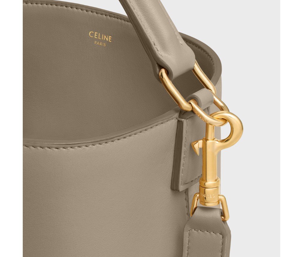 셀린느 부드러운 송아지 가죽 소재의 미디엄 버킷 루이스 116613FX9.18GT - 이미지 3