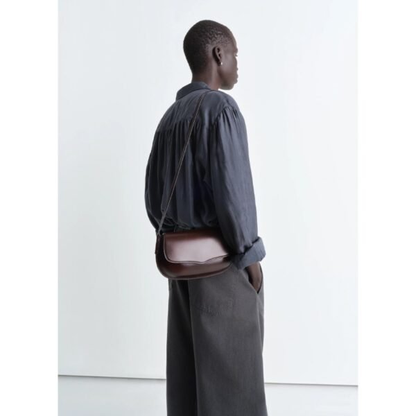 르메르 배꼽주머니 BG0113LL0165