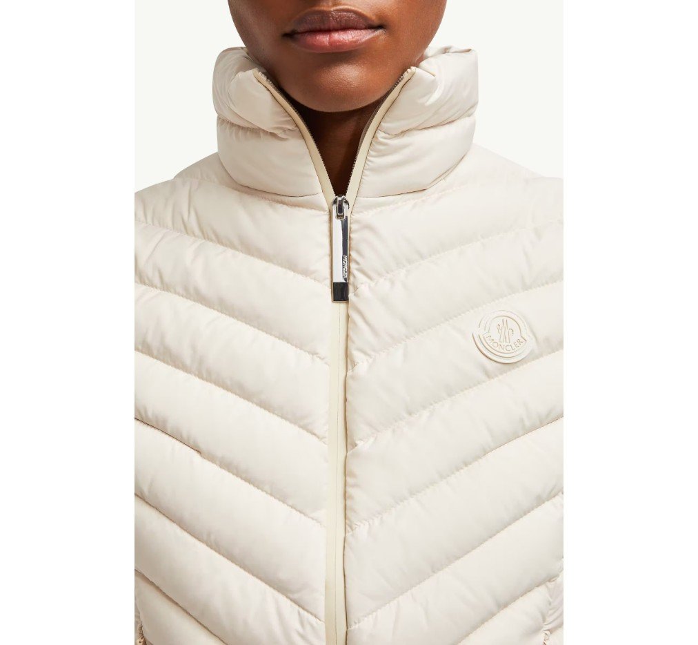 몽클레르 그레인스 다이아고널 퀼팅 다운 조끼 K10931A00030597U521E_G - 이미지 5