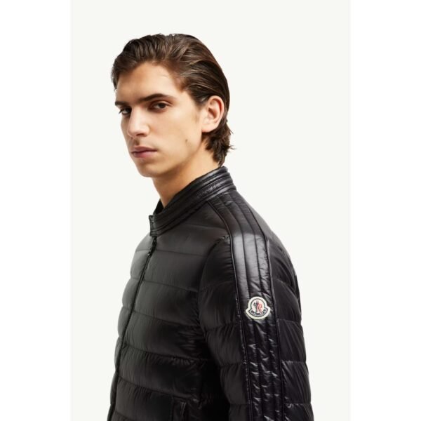 몽클레르 야코부스 다운 바이커 재킷 K10911A00027597WN999_B