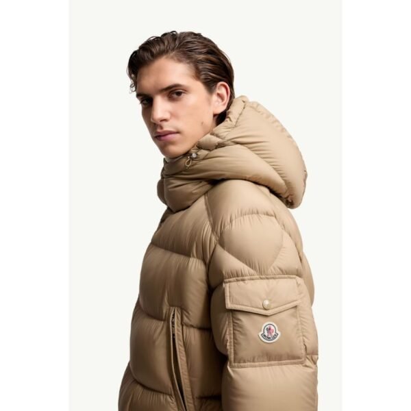 몽클레르 브르타뉴 후드 숏 다운 재킷 K20911C00014597YD23F_G