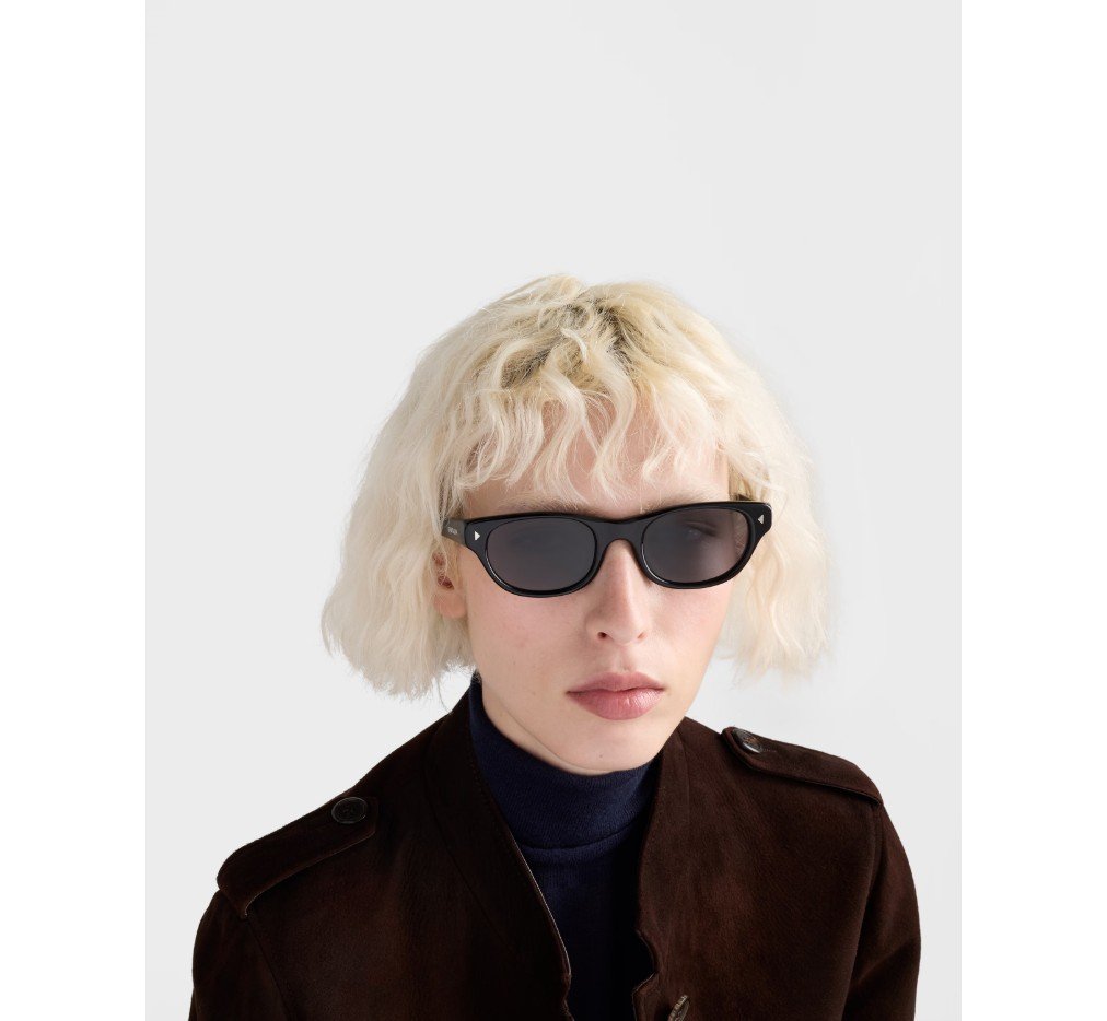 프라다 아이웨어 컬렉션 선글라스 SPRC08_F16K_FE90T_C_050 - 이미지 6