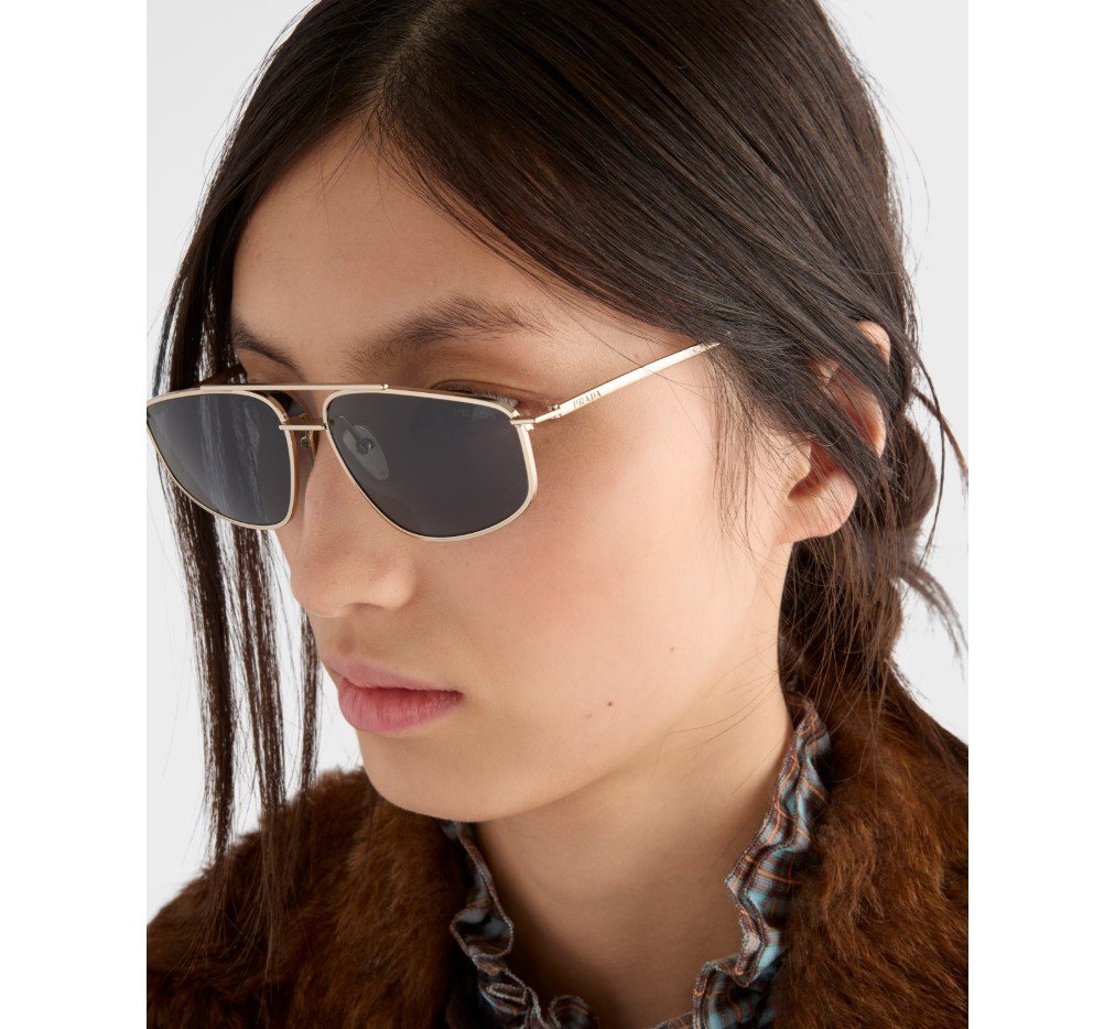 프라다 아이웨어 컬렉션 선글라스 SPRC51_EZVN_FE70B_C_058 - 이미지 2