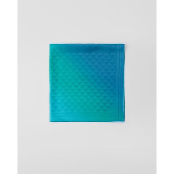 프라다 프린트 실크 트윌 스카프 90x90 1FF008_2C8S_F0V96