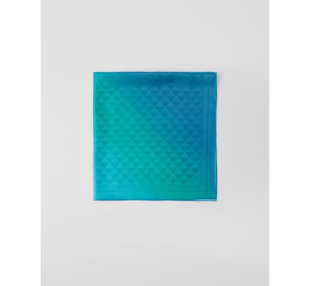 프라다 프린트 실크 트윌 스카프 90x90 1FF008_2C8S_F0V96