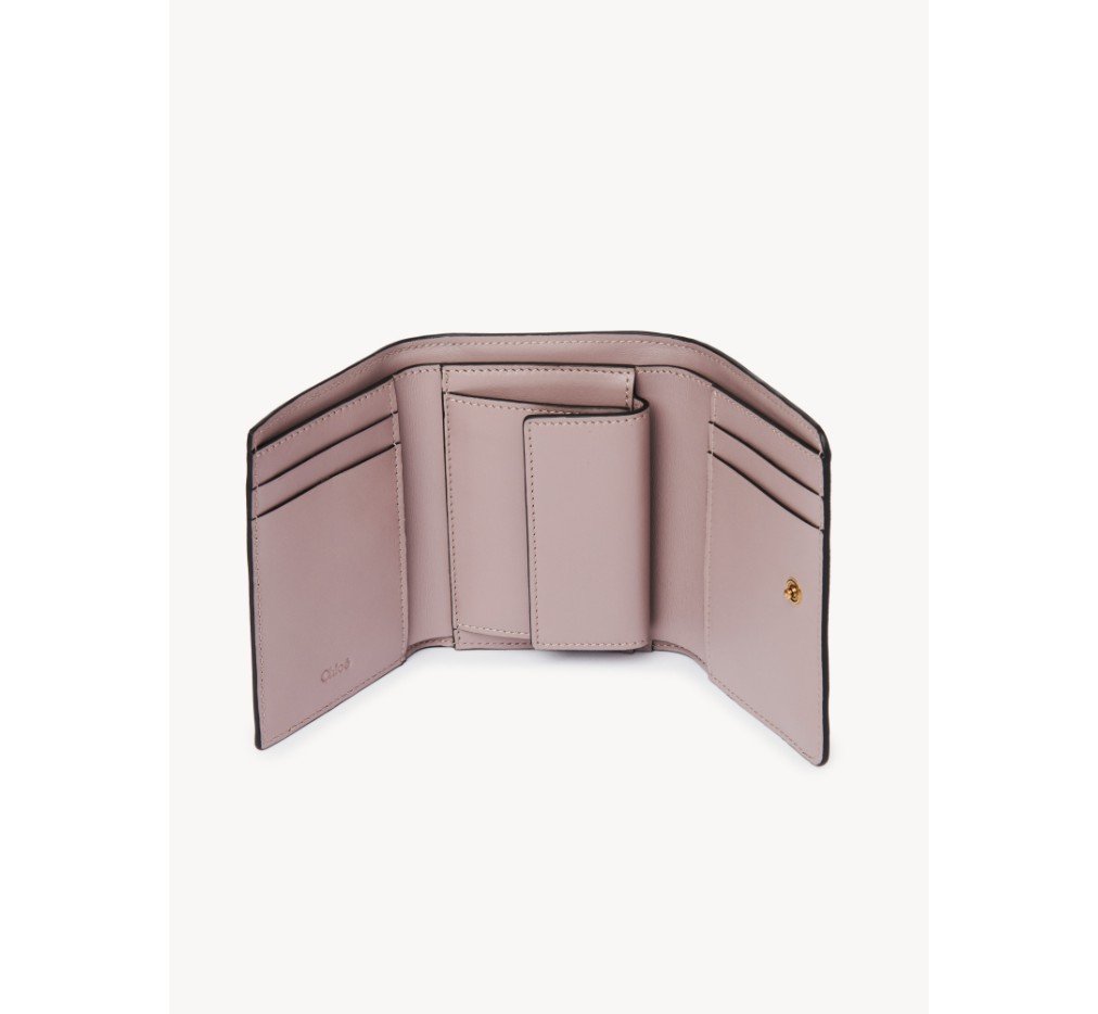 클로이 샤이니 가죽 소재의 클로에 아이코닉 스몰 3단 지갑 CH25UP483O2423N - 이미지 4