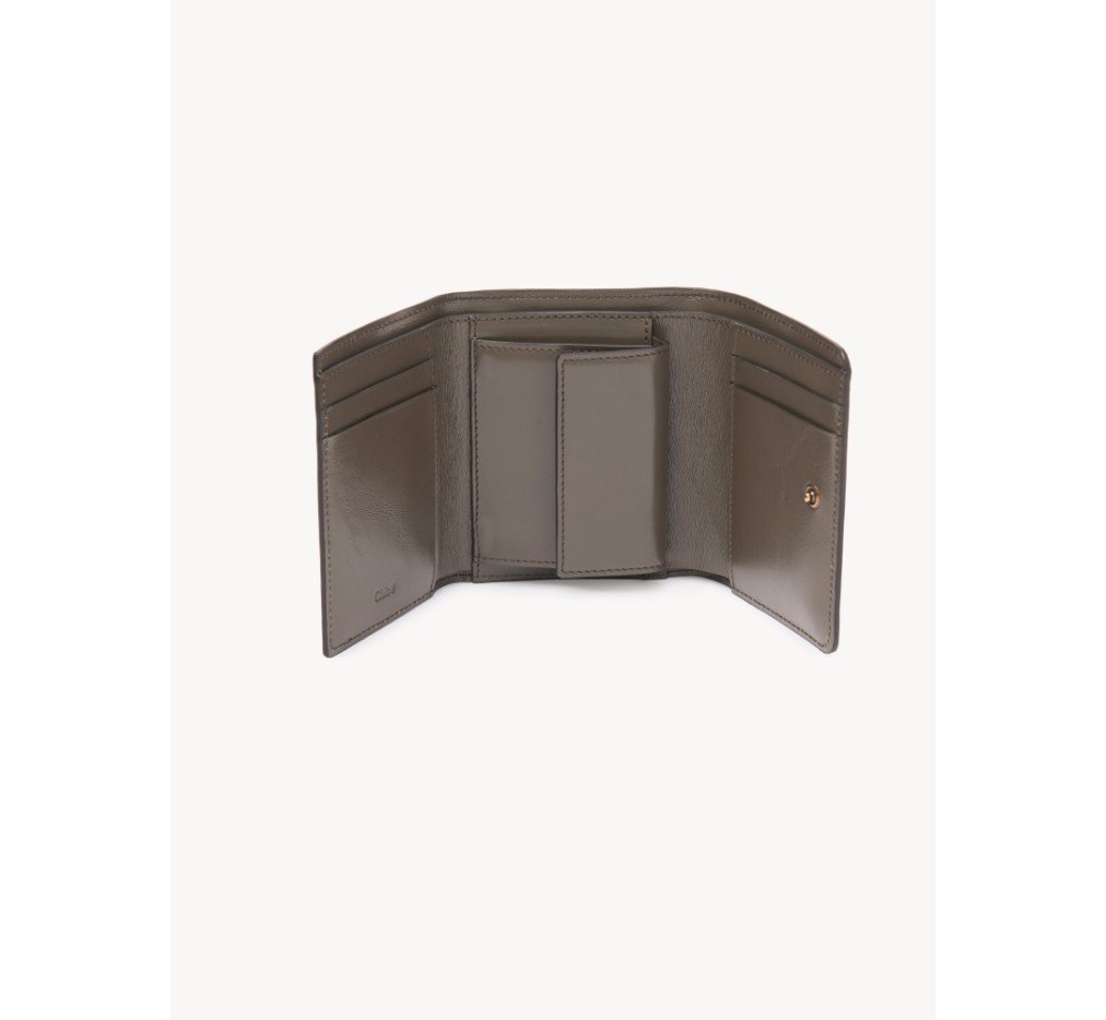클로이 샤이니 가죽 소재의 클로에 아이코닉 스몰 3단 지갑 CH25SP483O166J5 - 이미지 4