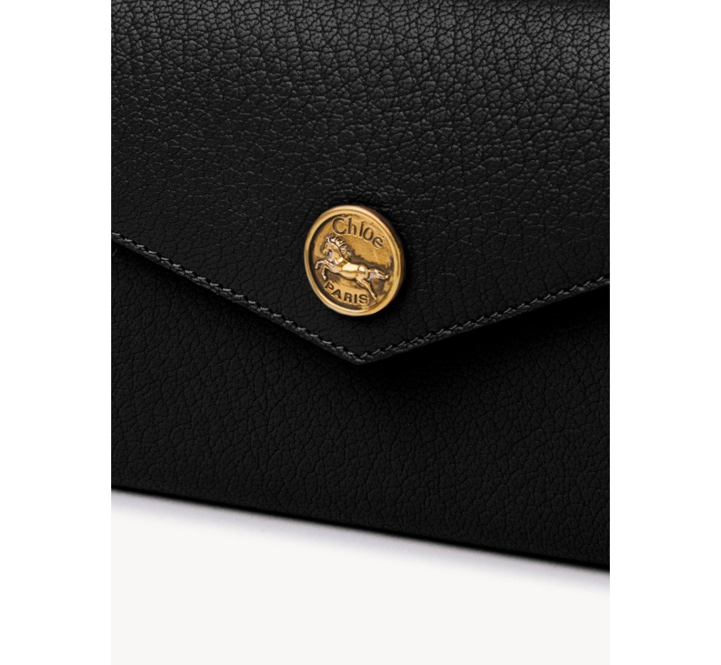 클로이 그레인 가죽 소재의 봉투형 롱 플랩 지갑 CH25SP540O93602 - 이미지 5