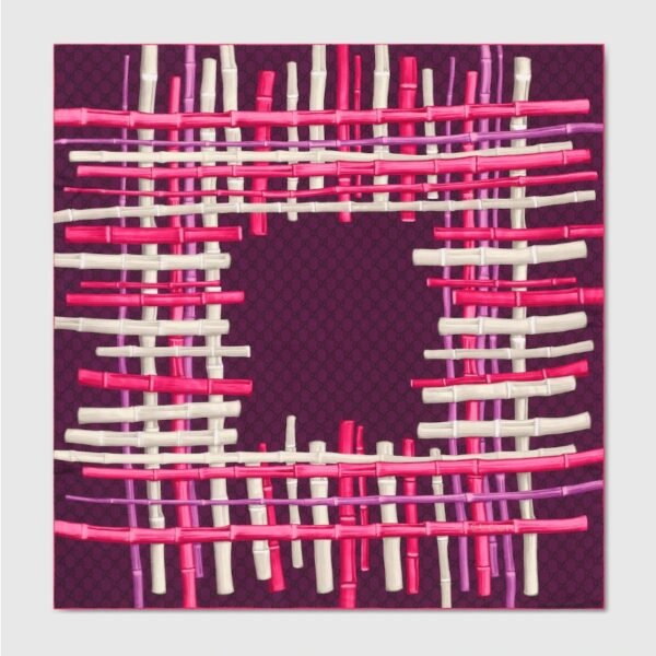 구찌 인쇄된 실크 능직 카레 8483743G0015572