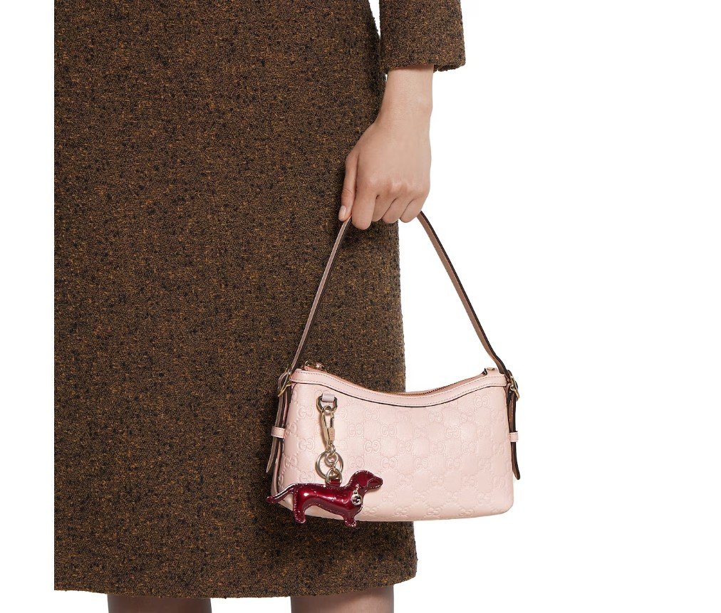 구찌 GG 엠블럼 스몰 숄더백 847450AAFDV5734 - 이미지 4