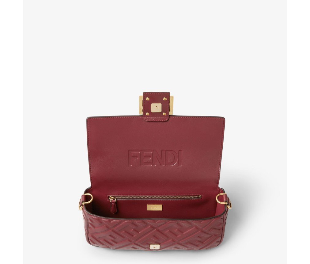 펜디 바게트 8055052859672 - 이미지 5