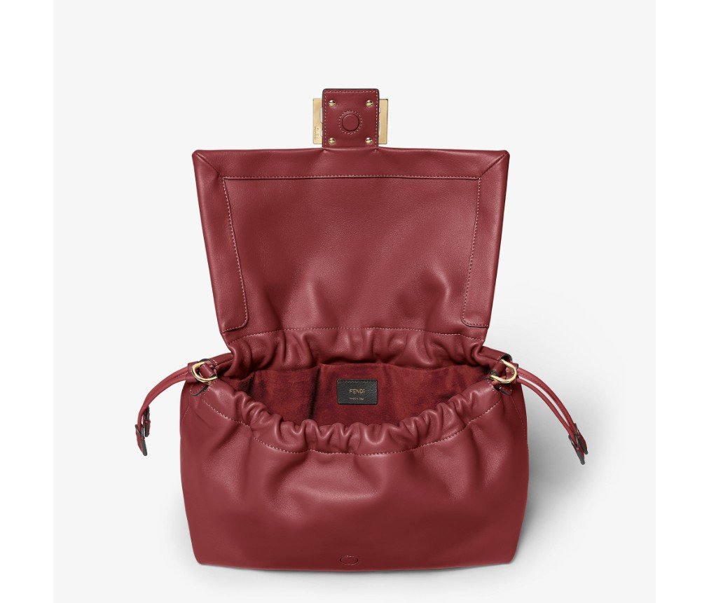 펜디 MAMMA BAGUETTE 라지 8055052867134 - 이미지 4