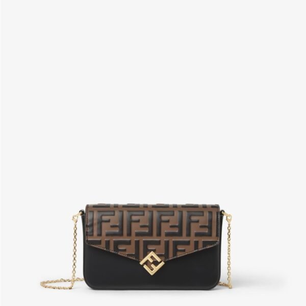 펜디 FF 다이아몬드 체인 지갑 8055052775415