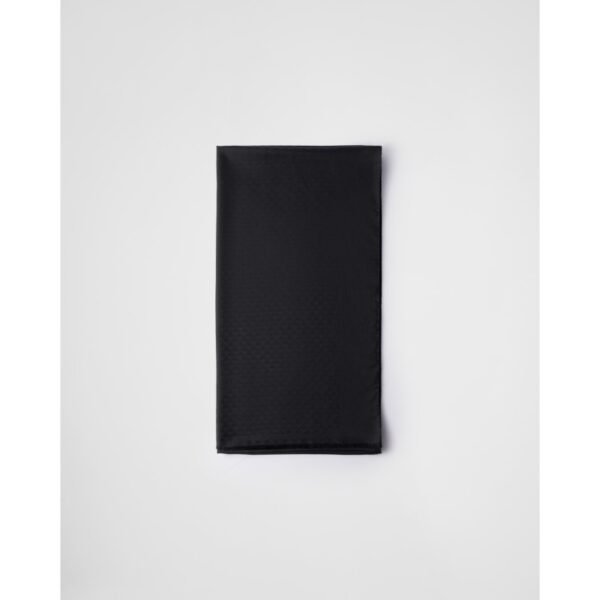 프라다 울과 실크 스카프 2FS088_2C6K_F0002