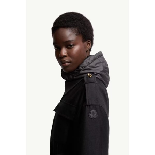 몽클레르 에살루아 후드 다운 필드 재킷 K20931A00046598Q4999_G