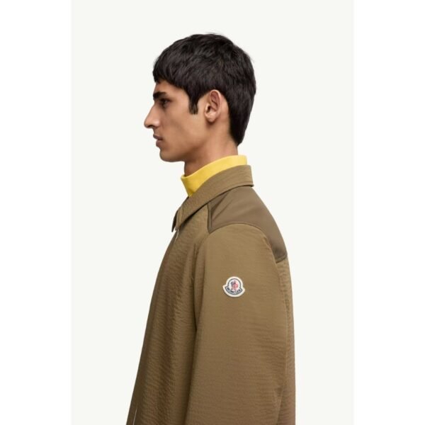 몽클레르 패딩 처리된 시어서커 지퍼업 셔츠 K20912F00010598NV8A4_B