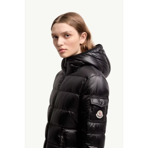 몽클레르 글레스 후드 반팔 다운 재킷 L10931A00097597YG999_F