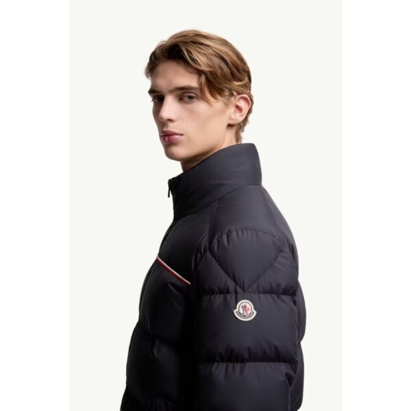 몽클레르 부바크 숏 다운 재킷 K20911A00017597YW778_B
