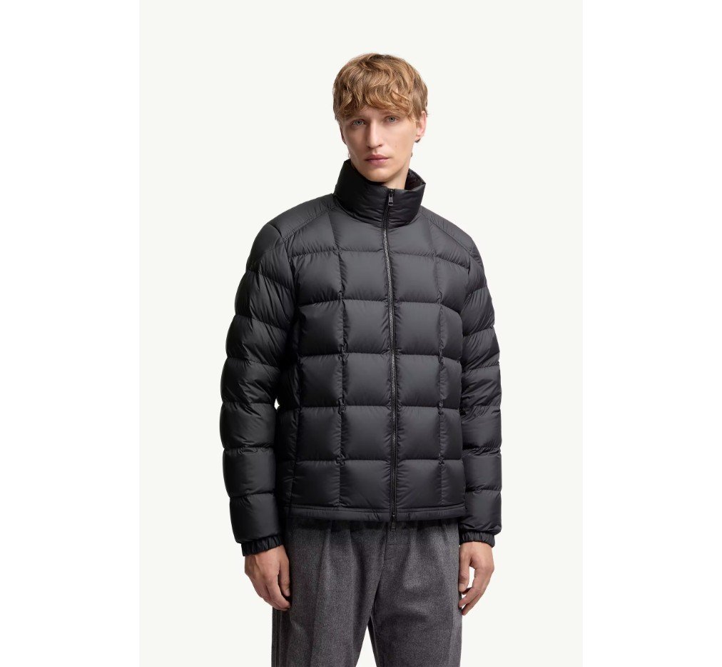 몽클레르 에글리즈 스퀘어 퀼팅 후드 반팔 다운 재킷 K20911A00024597X2999_R - 이미지 3