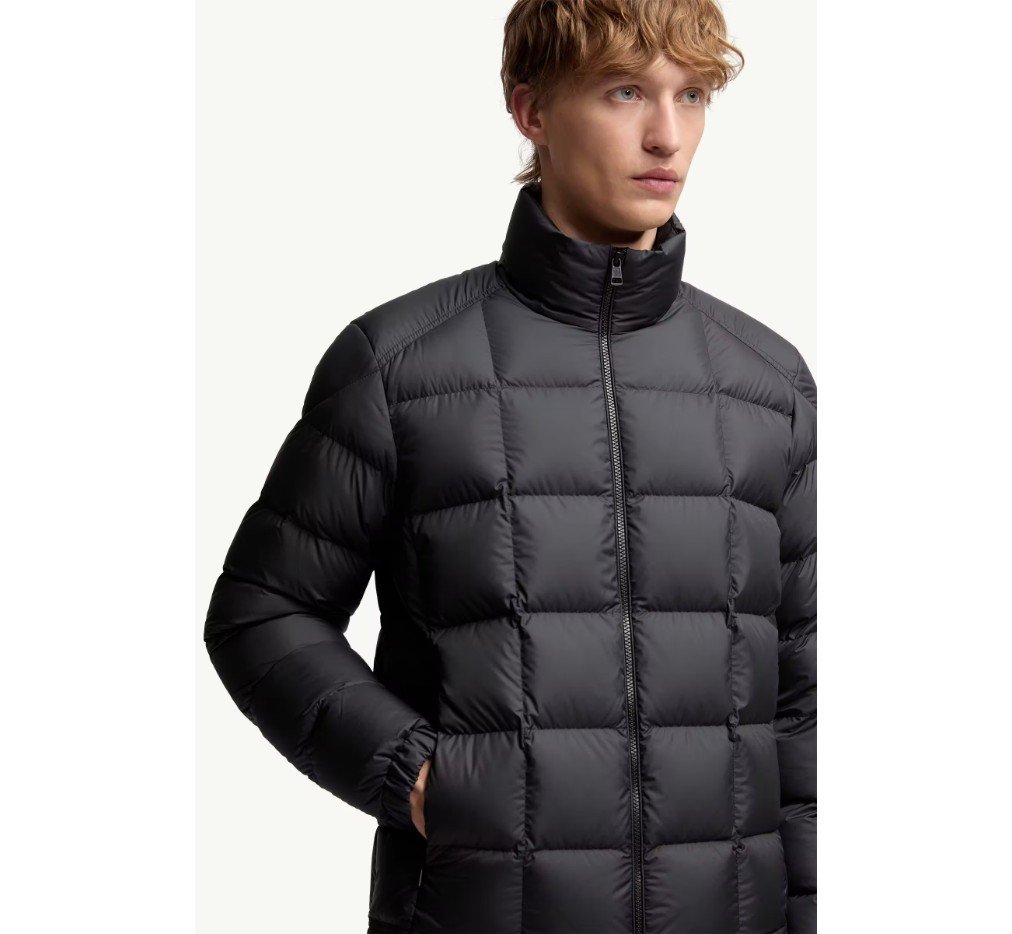 몽클레르 에글리즈 스퀘어 퀼팅 후드 반팔 다운 재킷 K20911A00024597X2999_R - 이미지 5