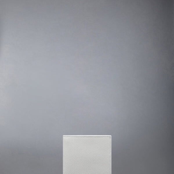 톰브라운 페블 그레인 바이폴드 지갑 MAW023A-00198-100