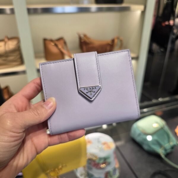 [아울렛] 프라다 삼각로고 시티 카프 여성 반지갑 1MV204