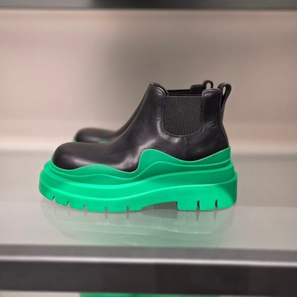 [아울렛] 보테가베네타 여성 타이어 부츠 630300 1477