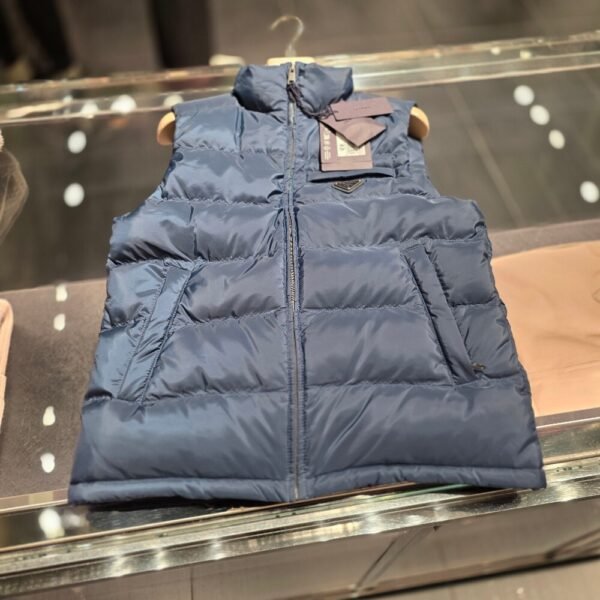 [아울렛] 프라다 리나일론 남성 패딩 조끼 SGJ191