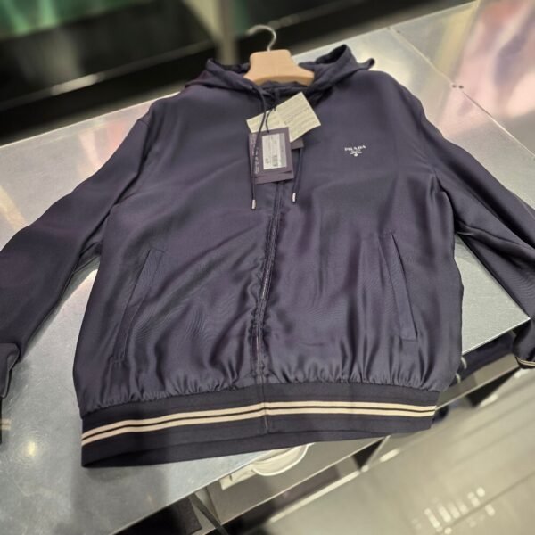 [아울렛] 프라다 실크 남성 후드 블루종 자켓 SGC538