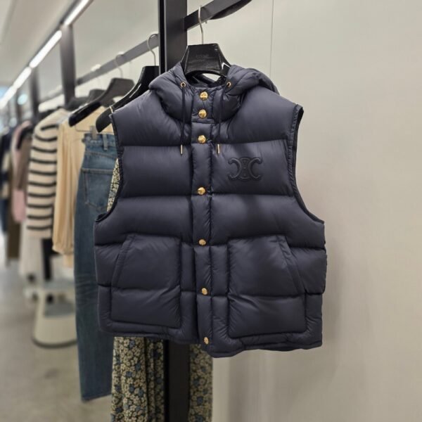 [아울렛] 셀린느 트리옹프 나일론 패딩 조끼 2W23B906V.07MR