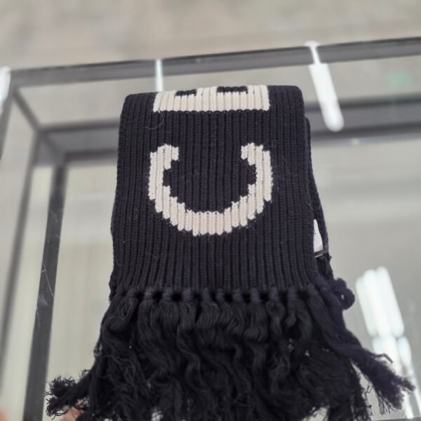 [아울렛] 셀린느 로고울 프린지 롱 머플러 2ADAT346Y.38EC