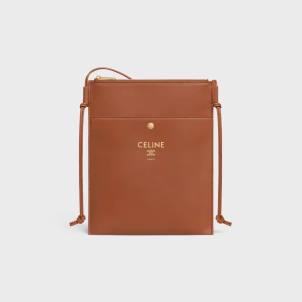 셀린느 샤프 파우치 인 스무스 램스킨 10P812K05.04LU