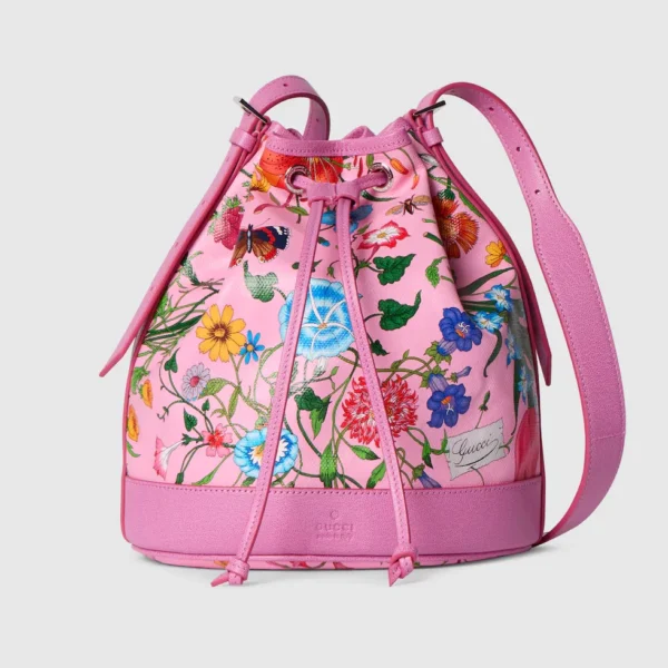 구찌 Gucci Venice 스몰 버킷백 A002GWFAF8S8642