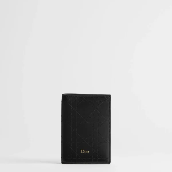 디올 여권 홀더 디올 트리아농 S4612OSQM_M900