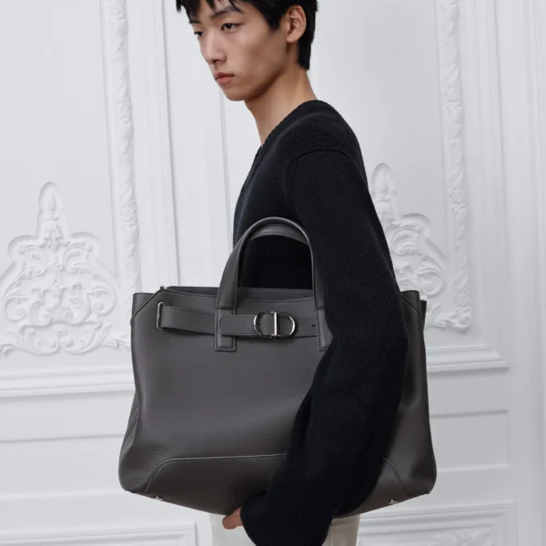 디올 토트백 디올 Normandie 미디엄 1LLSH335MAL_H805